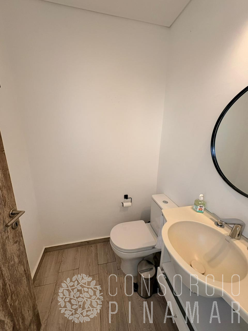 WhatsApp Image 2025-12-05 at 9.07.28 AM (2)