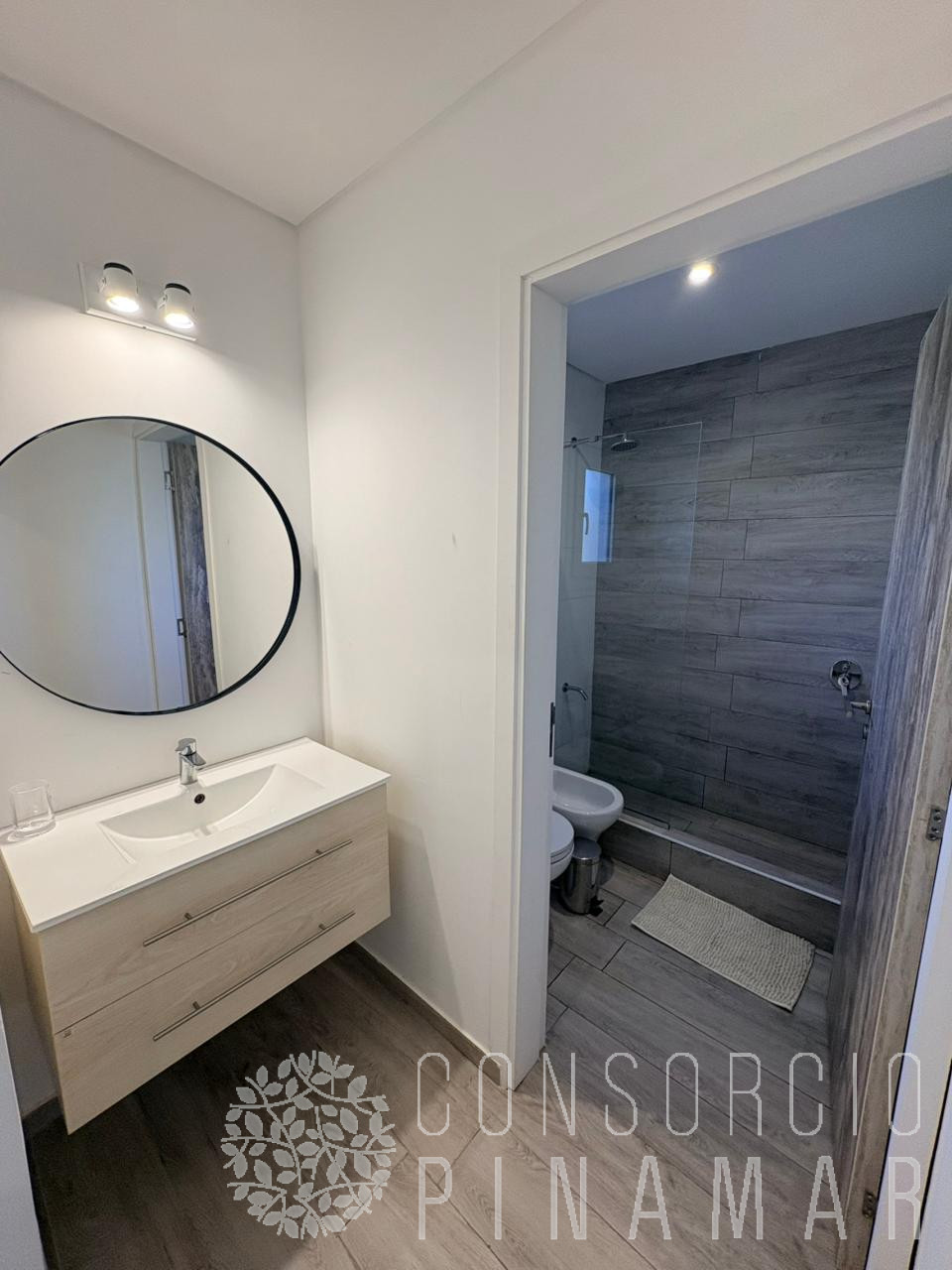 WhatsApp Image 2025-12-05 at 9.07.33 AM (2)